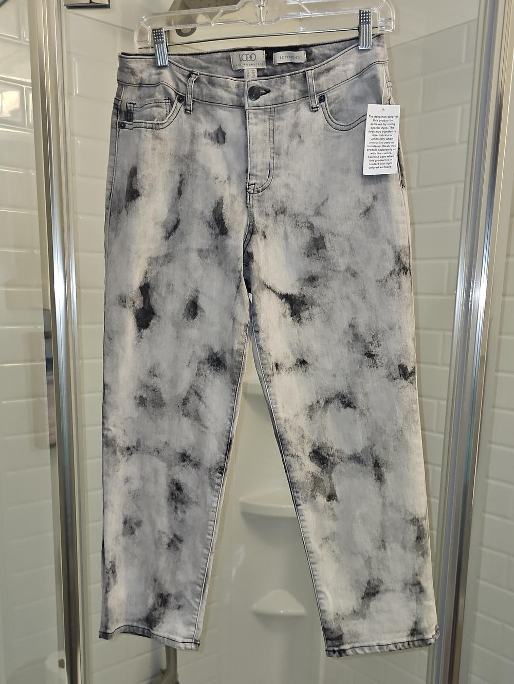 LOGO By Lori Goldstein Petite Tie-Dye Boyfriend Jeans. New With Tags.